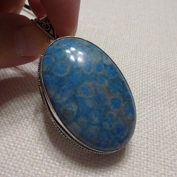 Gorgeous TEAL FOSSIL CORAL Handmade Sterling Pendant/Cord #850B - Picture 1 of 3